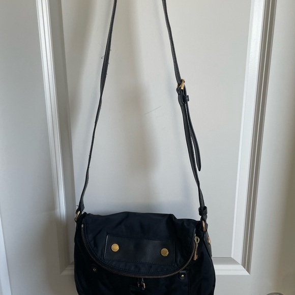 Marc Jacobs Handbags - Marc Jacobs Black Crossbody Bag with Gold Hardware